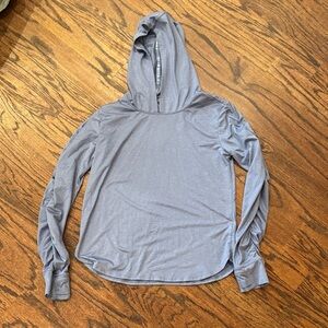 Athleta Lightweight Hooded Long Sleeve Top - Heather Blue size XL (14)